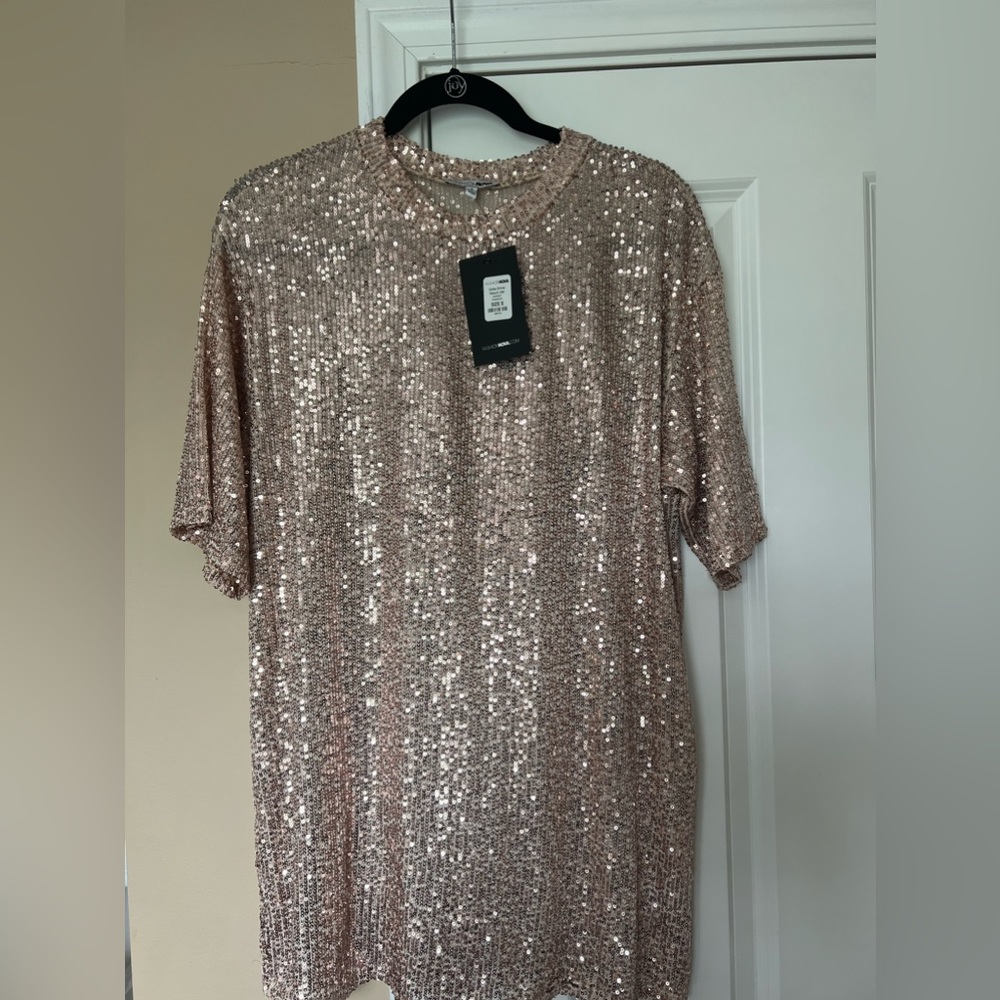 Never worn (new with tags) FASHION NOVA sequin set